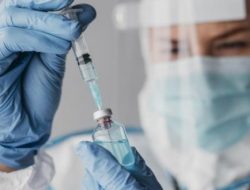 Vaksin Booster akan Diprioritaskan Bagi Usia 18 Tahun Keatas