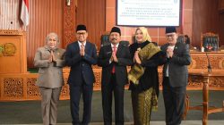 Wakil Wali Kota Depok Imam Budi Hartono usai paripurna dalam rangka pelantikan H Sakam sebagai Anggota DPRD Depok/ ist