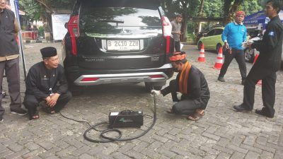 DLHK Kota Depok dan DLH Jabar uji emisi 100 Kendaraan Roda Dua Dan Empat Secara Gratis