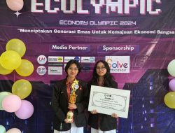 Dua Siswa SMAN 1 Raih Juara 3 Olimpiade Ekonomi Nasional di Unair Surbaya