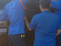 Balita di Kota Depok Terkunci di Dalam Mobil, Damkar Evakuasi